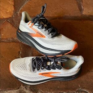 Brooks Men's walking/running Athletic Shoes in Light Gray and Bright Orange